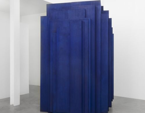 200 x 200 x 300cm, wood, cobalt ink, 2017