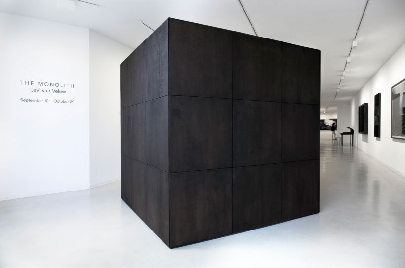 The Monolith Installation at galerie Ron Mandos, Amsterdam