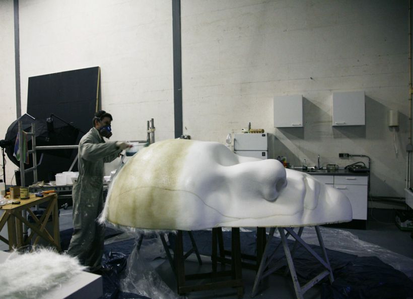 Production process applying fibreglass